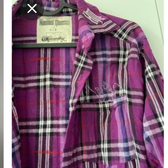 Cakeworthy Haunted Mansion Flannel - Picture 2 of 3